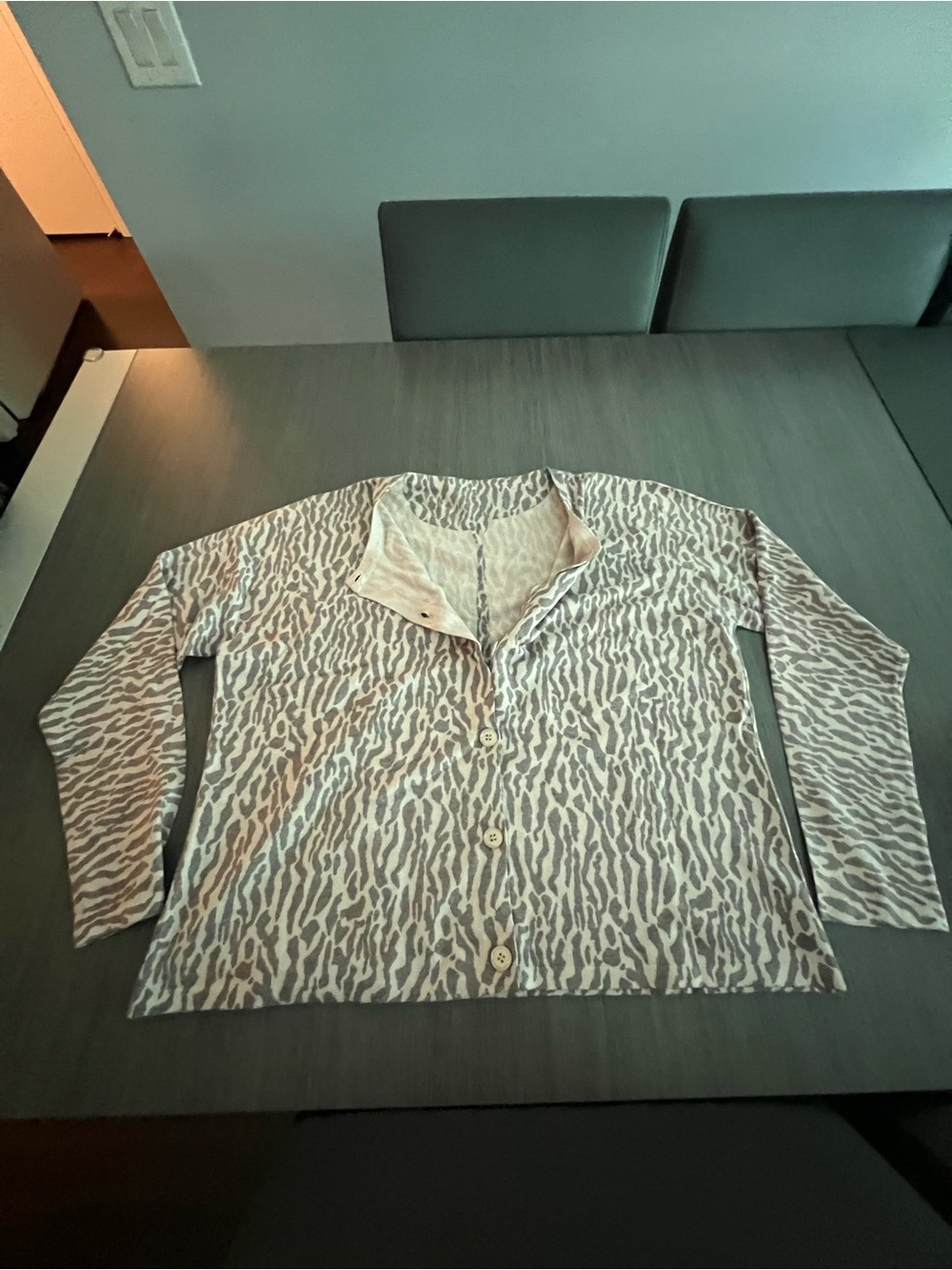 Womenโs Long-Sleeve Cardigan in Light Taupe Animal Print